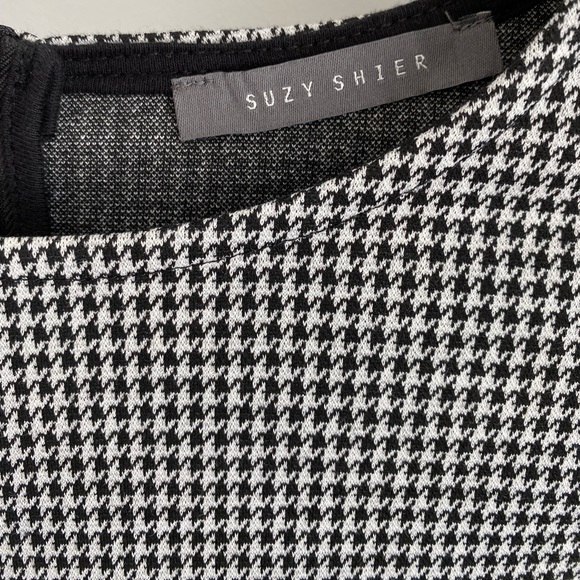 Very Flattering Houndstooth Peplum Blouse - Picture 8 of 9